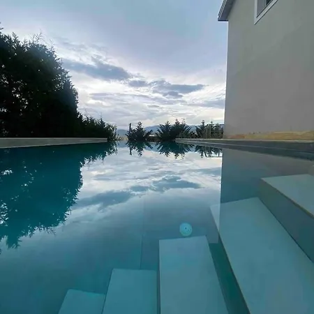 Residenca Kabila * Elbasan